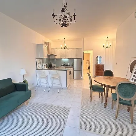 아파트 Omnia Charming 2 Bed And Aircon In Historic *