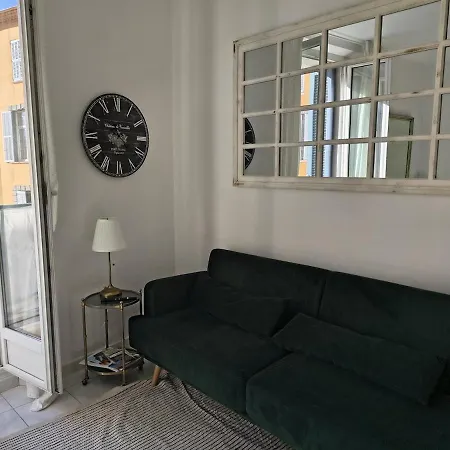 アパート Omnia Charming 2 Bed And Aircon In Historic