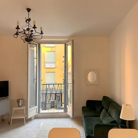 아파트 Omnia Charming 2 Bed And Aircon In Historic *
